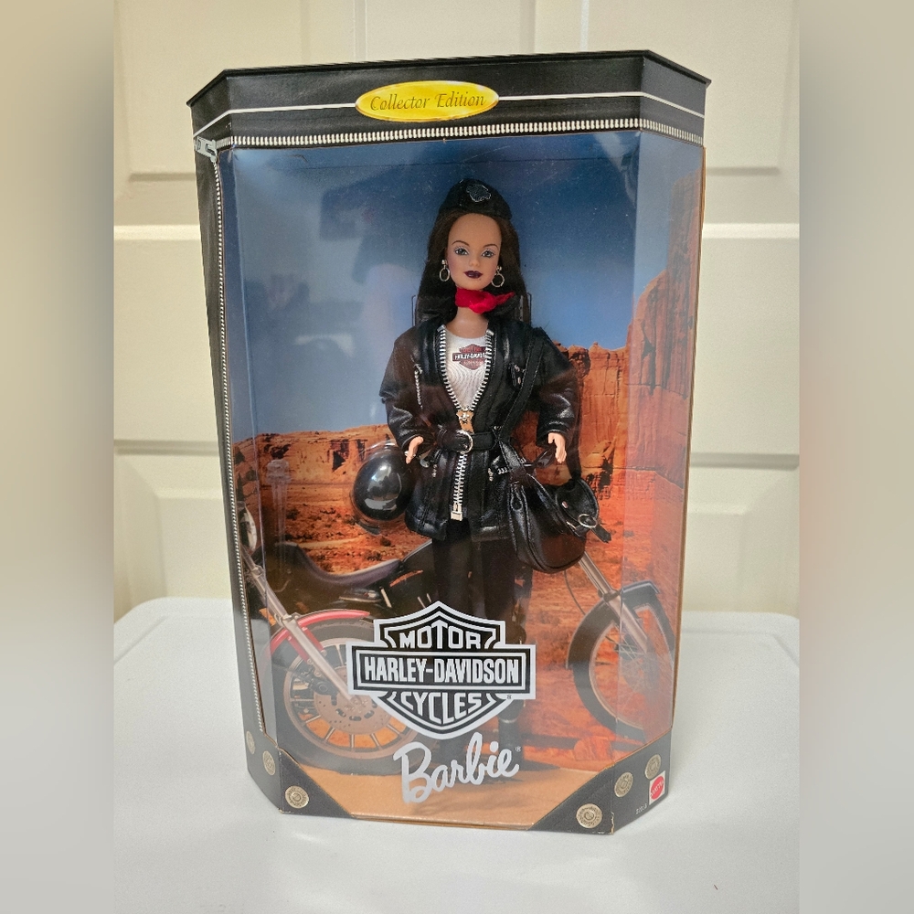 Mattel Barbie Collector's Edition Harley Davidson 1998 NIB